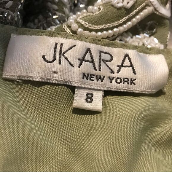 J Kara Gown Women’s Size 8 Green Long Length Beaded Bodice V-Trim Sleeveless - Picture 15 of 15